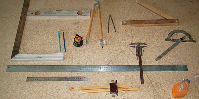 izmeritelnyj instrument stoljara i plotnika